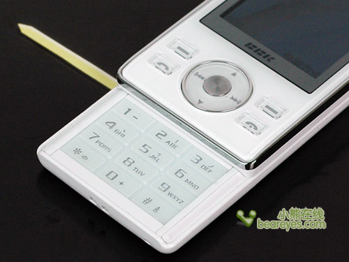 极品美学外观 步步高滑盖音乐机i188测评(2)