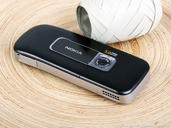 600mhz小巧金属s60诺基亚6720c真机图赏