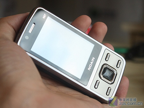精致时尚手机 金属滑盖诺亚信n87评测