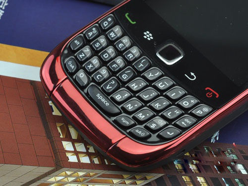 经典直板全键盘商务风 黑莓9300报价1650元