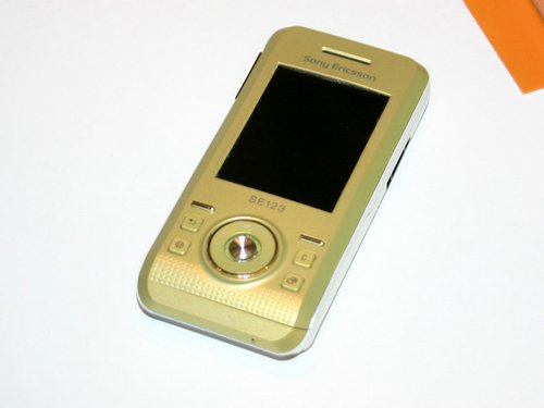 索尼手机2011年款图片