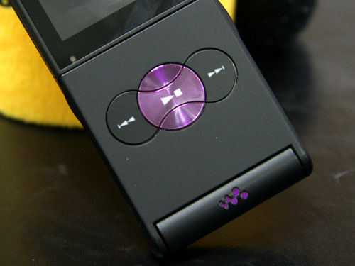 图为索尼爱立信w350c