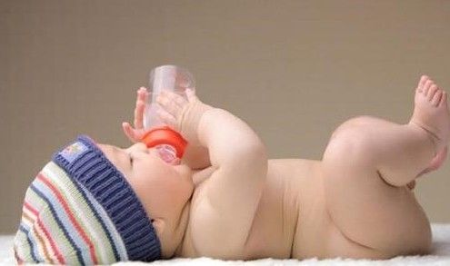 八个月宝宝吃啥拉啥怎么回事 U2562P20DT20150915085740.jpg