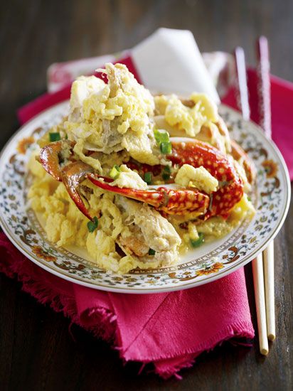 蛋爆螃蟹蛋爆螃蟹用料:海螃蟹           3只鸡蛋         4枚老姜