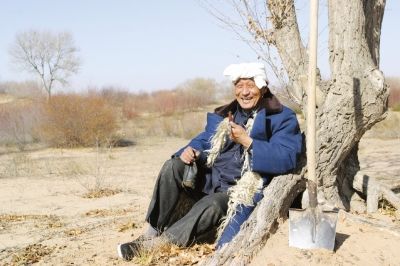 三农人物:陕西省定边县农民治沙英雄石光银