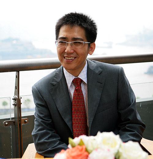 阳光100集团总经理易小迪