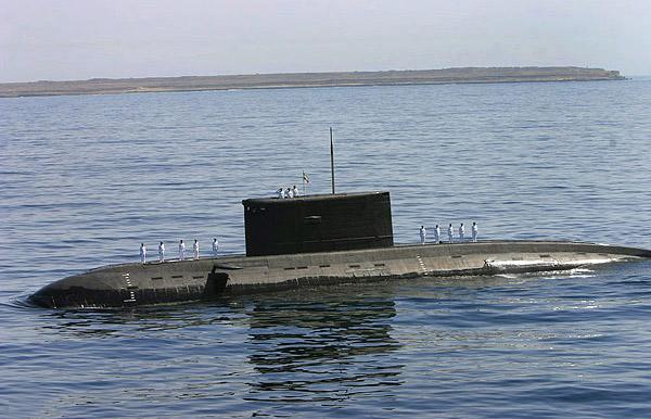 作为这支"海上游击队"的核心成员――3艘"基洛"级常规动力潜艇,在伊朗