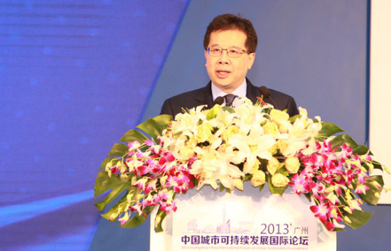 南方报业传媒集团副总编辑,南都全媒体集群总裁黄常开作开幕致辞.