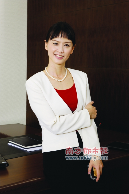 秦红担纲大摩华鑫营销重任