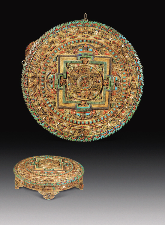 明代 圆形上乐金刚羯磨曼荼罗 直径57cm 高16cm 估价待询 中嘉国际