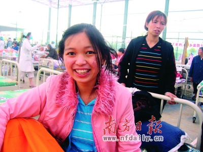 马小凤.戎明昌摄