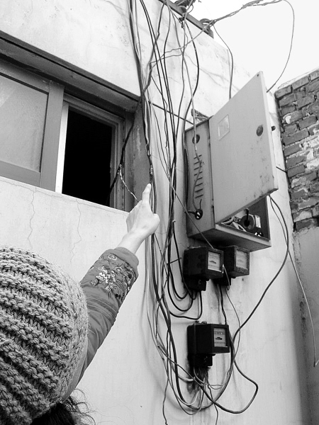 小区电线短路60余户电器受损