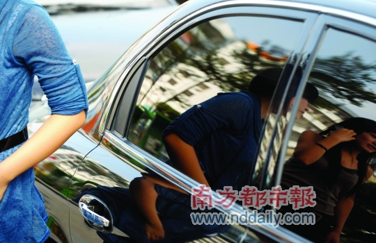 国内新闻 > 正文      深城记者 丰雷 报道 昨日,宝安龙华新永恒美