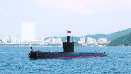 海军303潜艇退役后将常驻武汉(图)