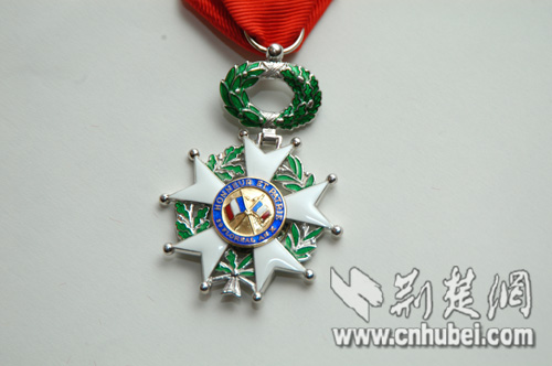 1258805151_uZObno.jpg