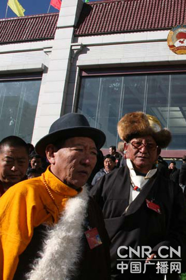中广网1月8日拉萨消息(记者罗布次仁)政协第九届西藏自治区委员会第三
