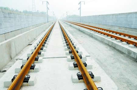 别抽烟 郑西客专闻到烟味就"抗议"