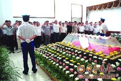 1307229511_cErIfB.jpg