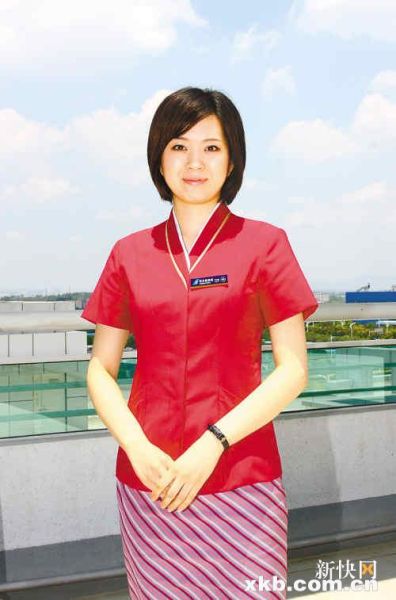 日本女孩担任南航空姐 太紧张跟日本人说中文