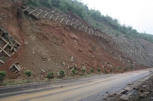 新三公路事故图片