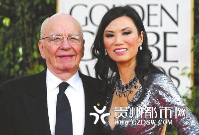 com美国媒体13日纷纷突然披露了传媒大亨默多克与华裔妻子邓文迪到