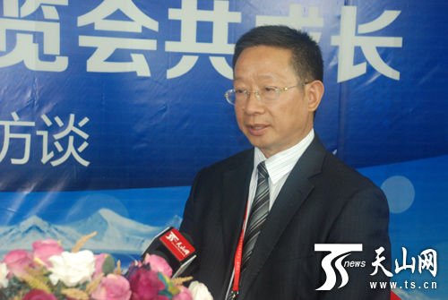 克拉玛依市副市长王更生接受天山网记者专访天山网讯(记者许释文摄影