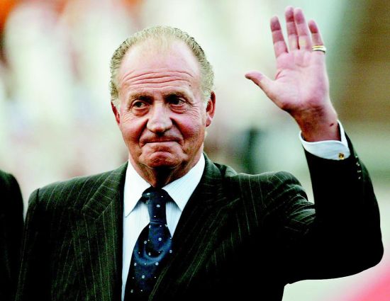 西班牙国王胡安·卡洛斯一世2日在全国电视讲话中宣布退位决定.