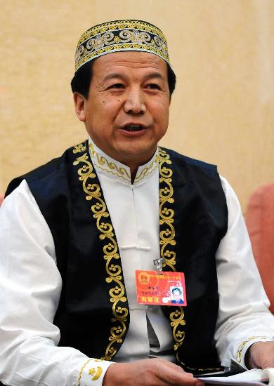 图文:全国人大代表韩永东在发言