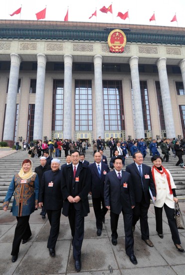 圖文政協委員走出人民大會堂