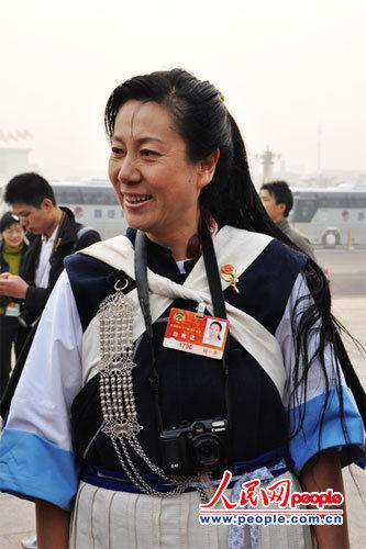 图为全国政协委员,云南省丽江市副市长杨一奔. 人民网记者 马丽娅 摄