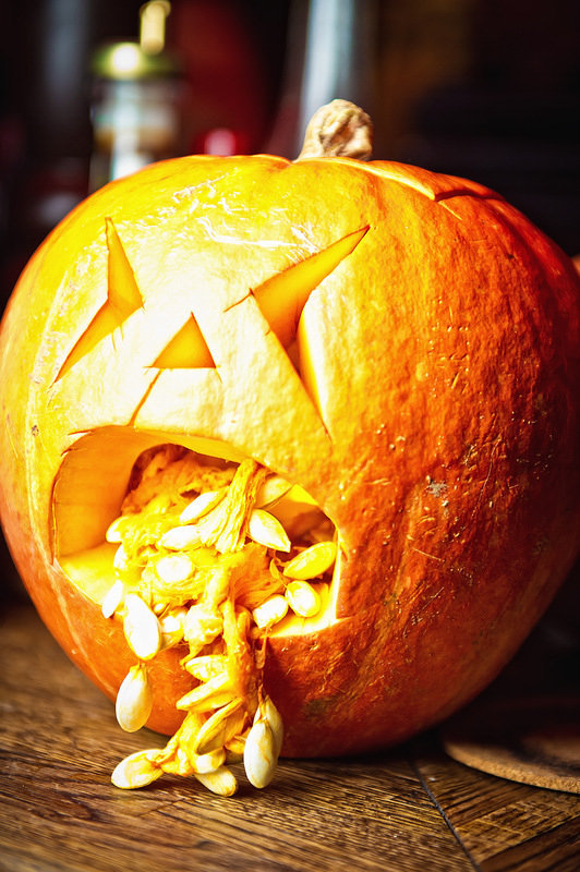 俄激情男女万圣节"装神弄鬼"