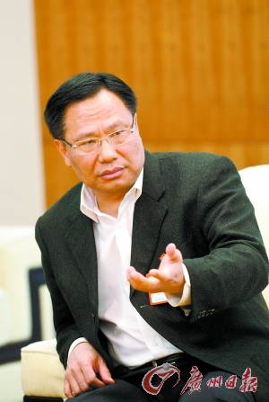 尹照容万卓培陈灼林