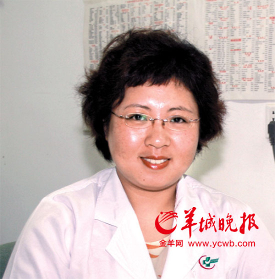 四大名医走进南国书香节 羊晚记者兵分几路贴身追访