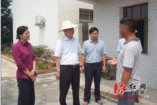 常德市委书记王群深入到石门县维新镇,所街乡,南北镇,东山峰管理区,秀