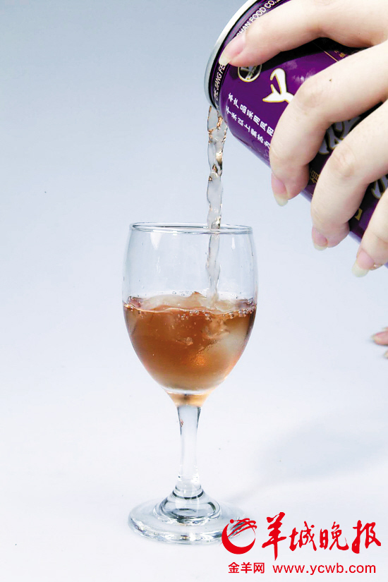 解酒饮料网上热销提神护肝为卖点 功效不如温开水?