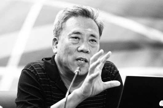 ◤21日,山东博物馆,学者张践做客齐鲁大讲坛.本报记者 王鸿光 摄