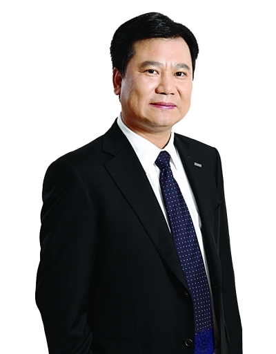 张近东扣响发令枪苏宁全国o2o购物节抢滩双11