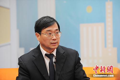 BBC关注中国公务员加薪：关键是“养人”