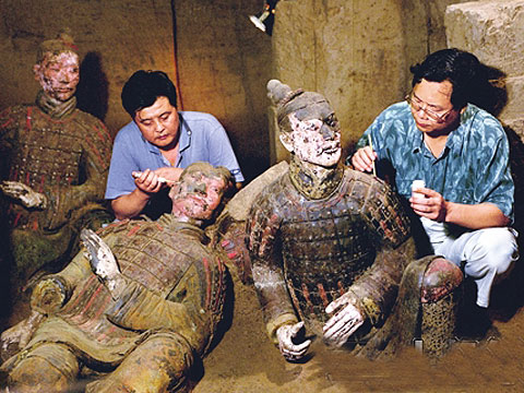 秦兵马俑一号坑发掘出土约120件兵俑