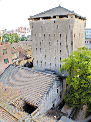 大东门当铺发现灰塑字样_新闻中心_新浪网