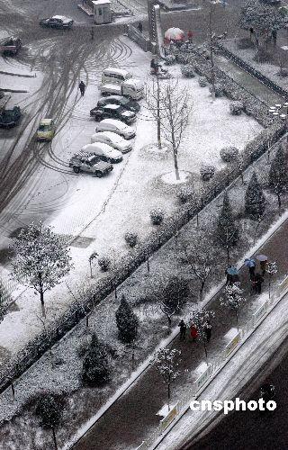 图:连云港出现大雪降温天气