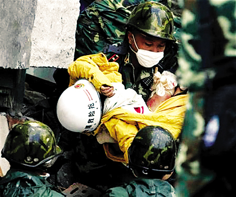 曾经身陷废墟如今深陷抑郁