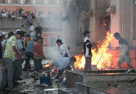 蒙古司法部长局势已稳定士兵撤离街道警察取代