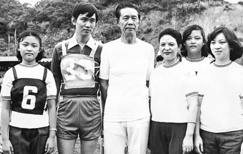 王永庆一家从不穿名牌