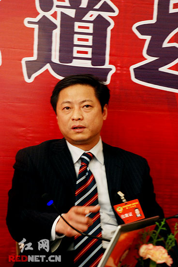 李德文:《湖南省城市住宅区物业管理条例》亟待修改