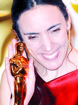 凭借影片《走钢丝的人》获第81届奥斯卡最佳纪录片奖的菲利普·珀蒂与