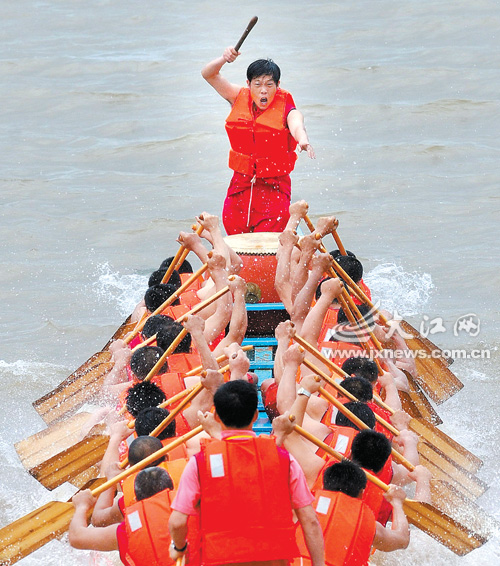 "泥腿子"龙舟队