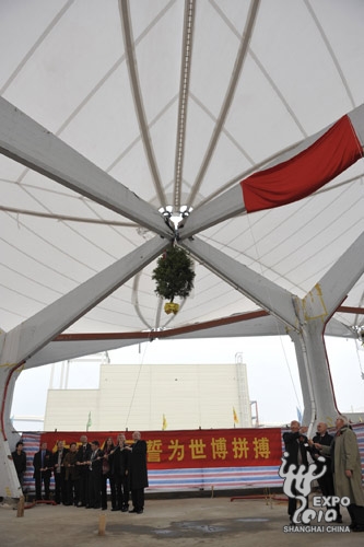 上海世博会挪威国家馆结构封顶 挪威王储将出席挪威馆日活动