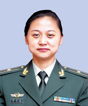 生前任云南省公安边防总队司令部副师职参谋长,武警大校警衔.