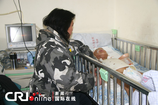 姚毅婧):3月8日晚7点15分,朝阳区王四营乡官庄村前街发生一起交通事故